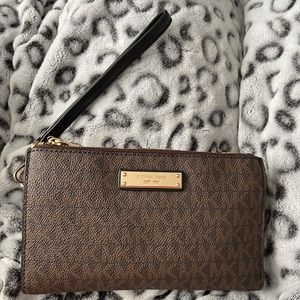 Michaels Kors wallet